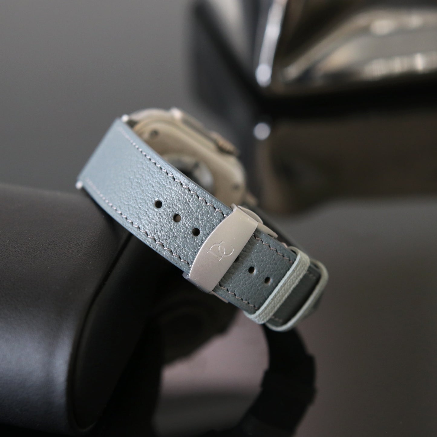 Apple watch band - Nuage Edition - French Chèvre leather