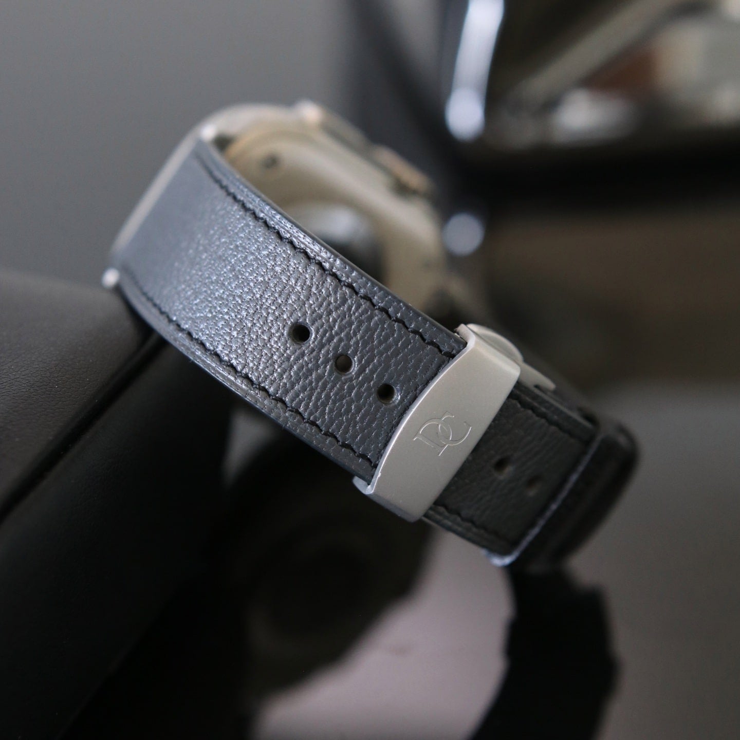 Apple watch band - Storm Edition - French Chèvre leather