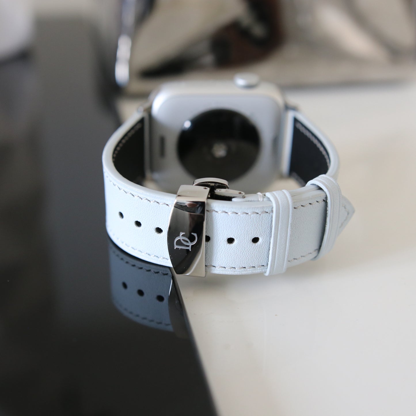 Apple Watch band - Swift leather - Elegance Series