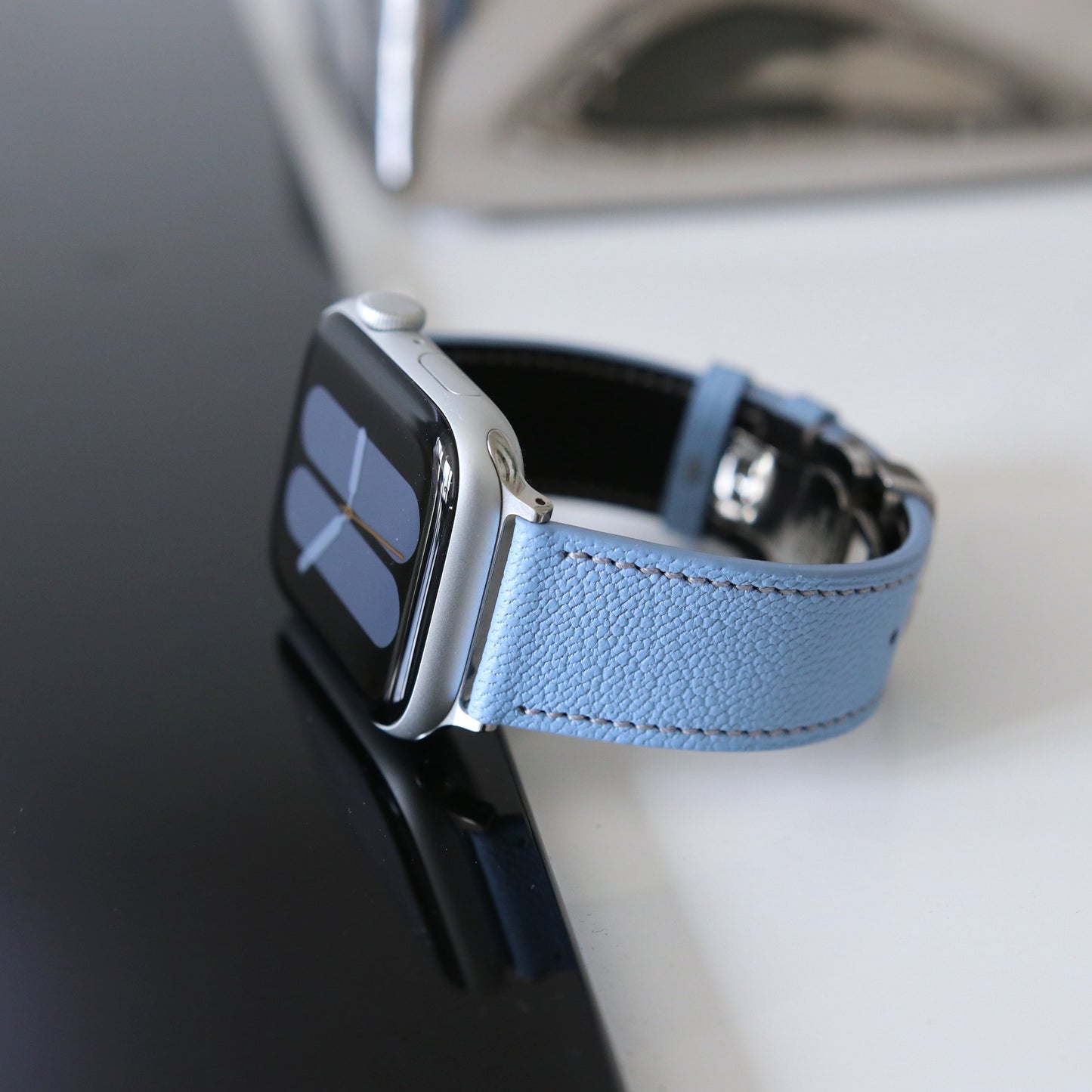 Apple watch band - Aqua Vista Edition - French Chèvre leather
