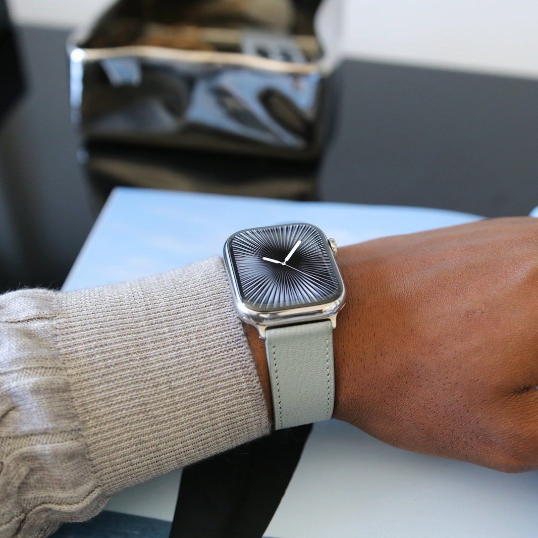 Luxury Apple watch band - Gris Galet Edition - French Chèvre leather