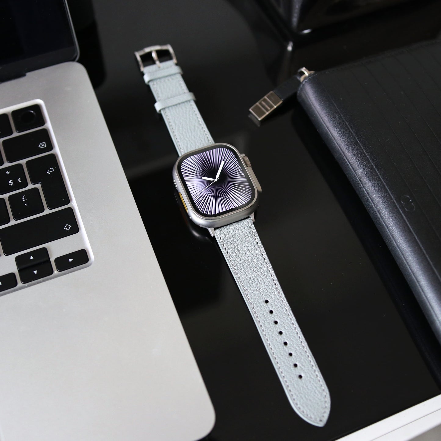 Apple watch band - Gris Galet Edition - French Chèvre leather