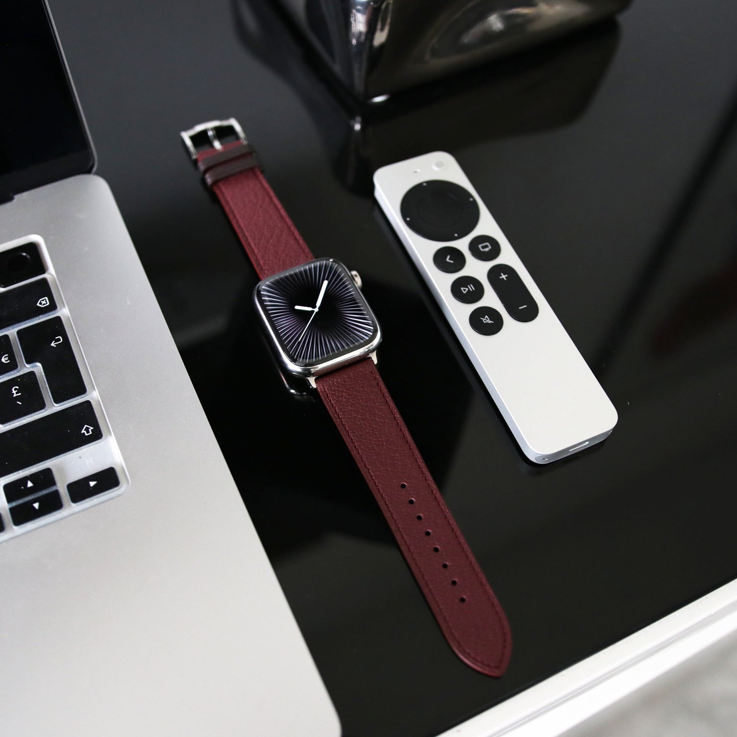 Apple watch band - Bordeaux Luxe Edition - French Chèvre leather