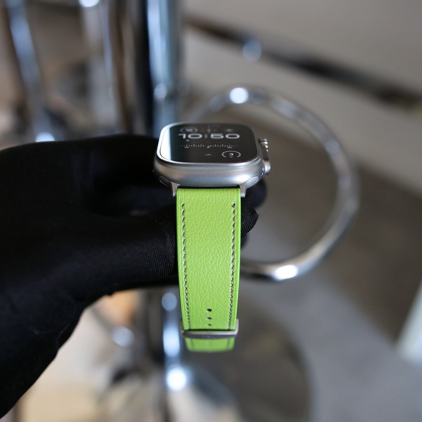 Luxury Apple Watch band - Vert Neon Edition - French Chèvre leather