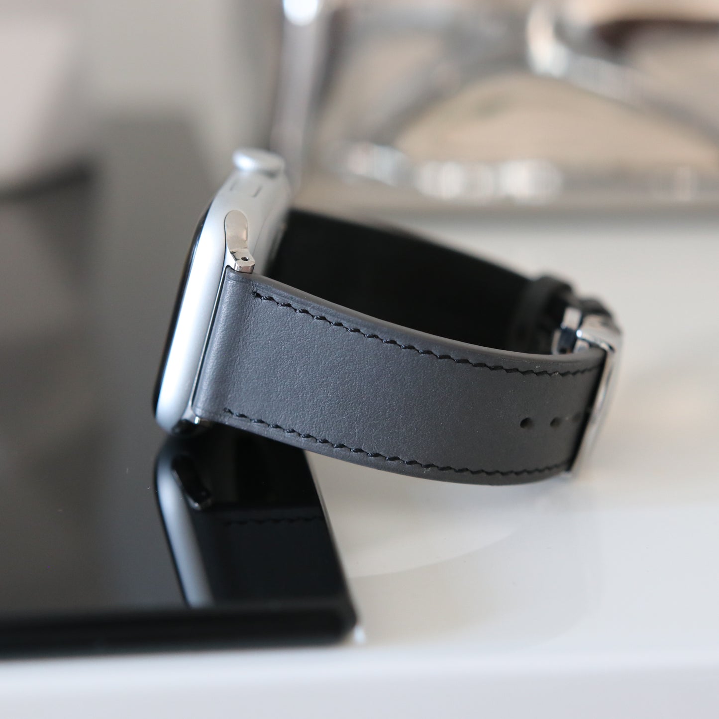 Apple watch Band - Shadow Edition - Italian Barenia leather