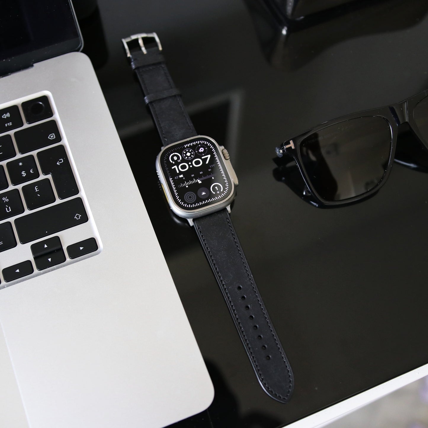 Apple Watch Band - Noir Heritage Edition - Italian Martino Leather